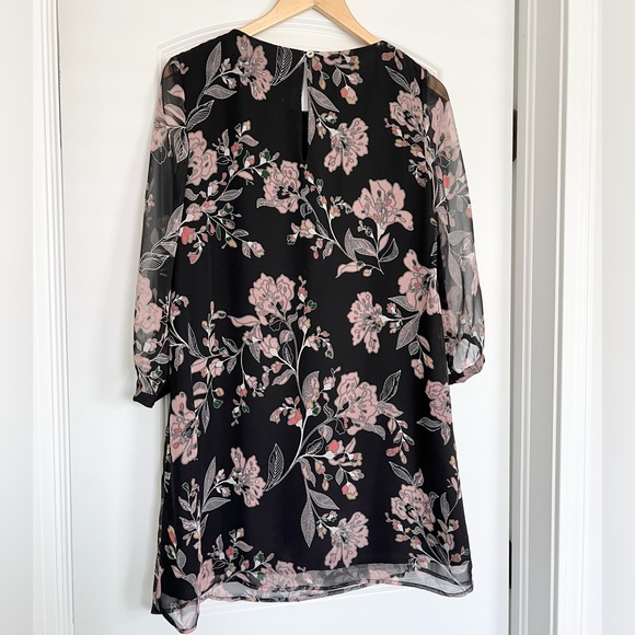 Amour Vert Haley Long Sleeve Silk Shift Dress - Picture 2 of 5